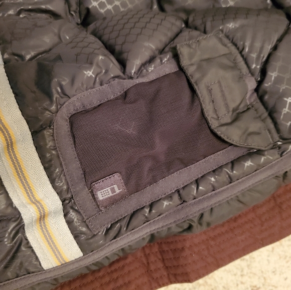 NORTH FACE Women's Parka - Picture 9 of 16